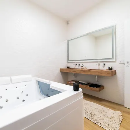 Appartement Vatican 168 *